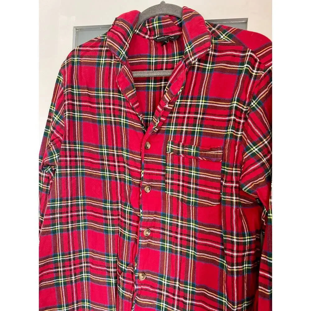 Banana Republic Women’s Sleepwear Plaid Flannel Long Sleeve Shirt Size Medium - Picture 2 of 8